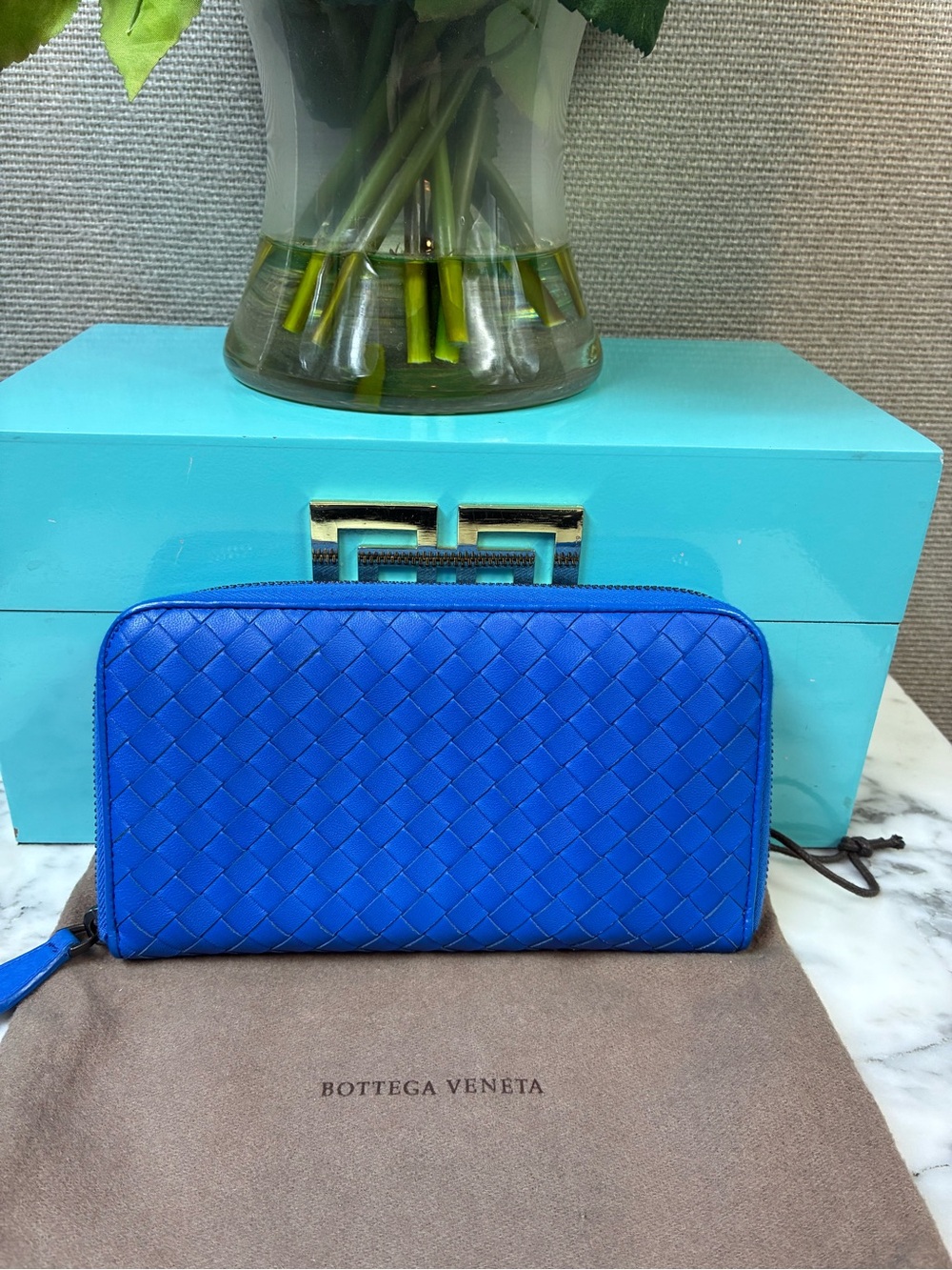 Bottega Veneta Intrecciato Blue Woven Leather Zip Wallet in Pristine Condition